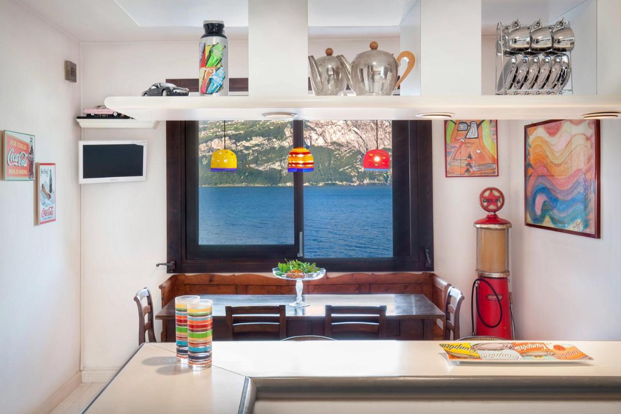 Villa Dismero-Un Oasi Di Lusso E Privacy Brenzone sul Garda Bagian luar foto