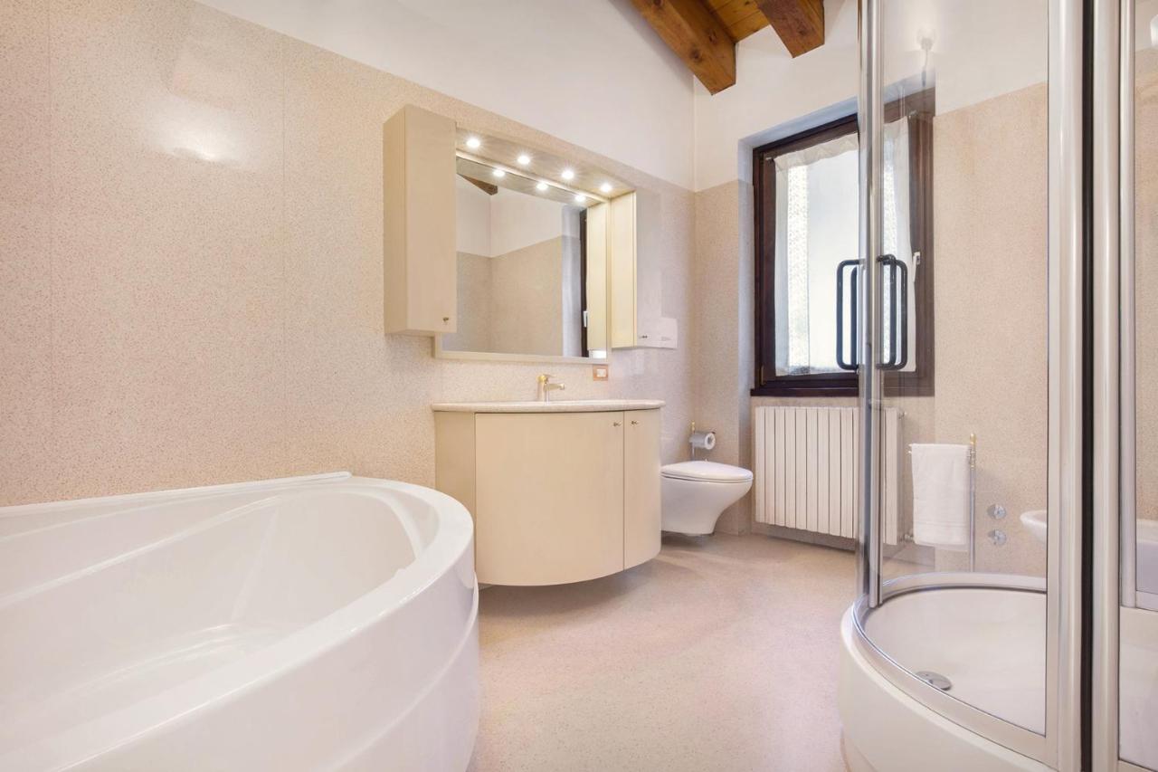 Villa Dismero-Un Oasi Di Lusso E Privacy Brenzone sul Garda Bagian luar foto